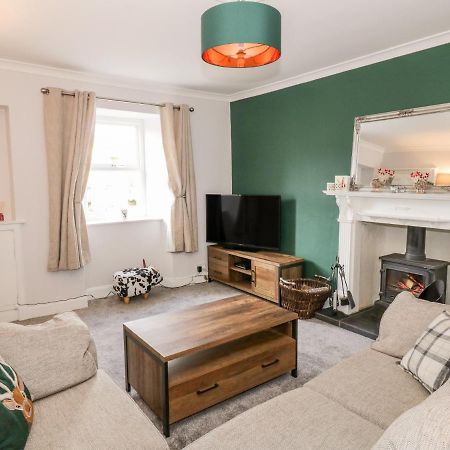 Ivy Bank Villa Thornhill  Luaran gambar