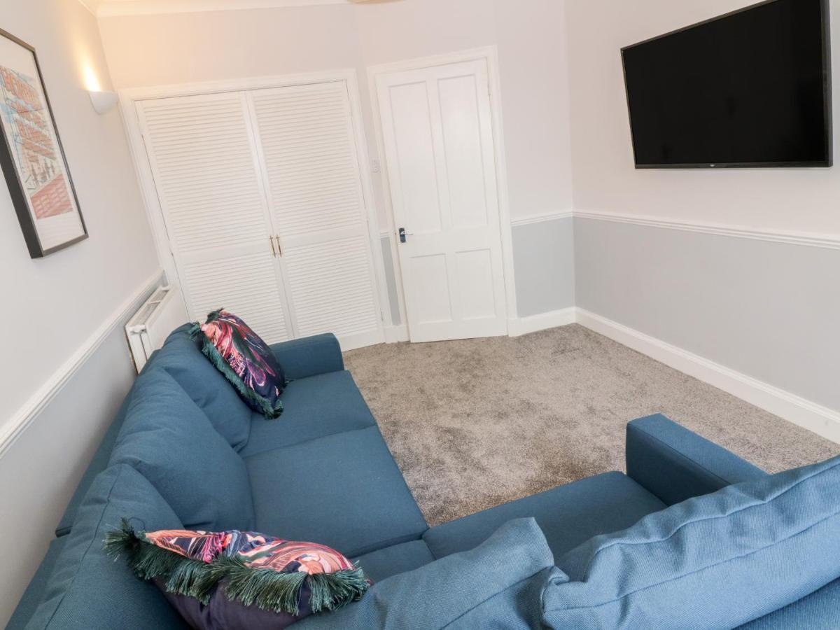 Ivy Bank Villa Thornhill  Luaran gambar